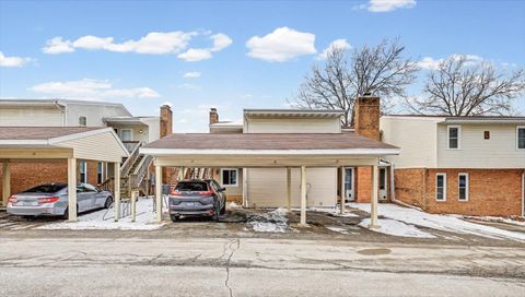 Photo of 903 N Linden Street #18, Normal, IL 61761 (MLS # 12558293)