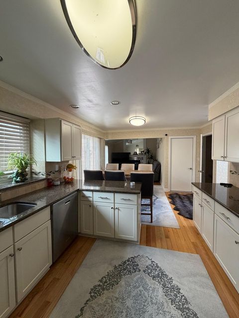 Tiny photo for Carol Stream, IL 60188 (MLS # 12612572)