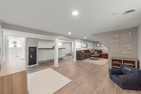 Tiny photo for 501 S Wisconsin Avenue, Villa Park, IL 60181 (MLS # 12671884)