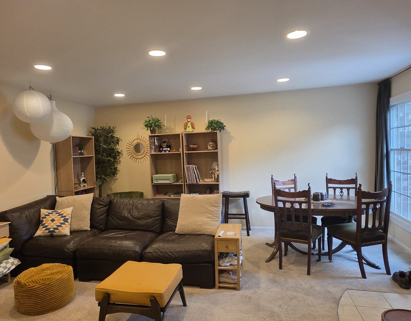1S282 Holyoke Lane
