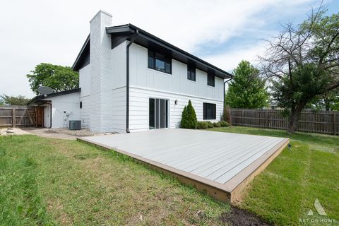 Tiny photo for 214 Cambridge Lane, Bloomingdale, IL 60108 (MLS # 12683774)