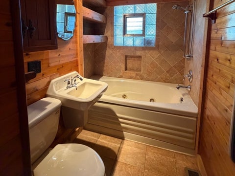 Tiny photo for 381 N Silverleaf Boulevard, Carol Stream, IL 60188 (MLS # 12763884)