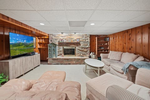 Tiny photo for 459 E Ridge Avenue, Elmhurst, IL 60126 (MLS # 12696025)
