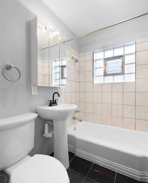 Tiny photo for 16 N Garfield Street #2L, Lombard, IL 60148 (MLS # 12542619)