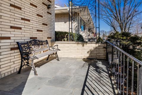 Tiny photo for 1222 Woodside Road, La Grange Park, IL 60526 (MLS # 12581217)