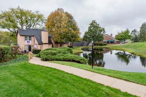 Tiny photo for 5858 HeatherRidge Drive #5858, Gurnee, IL 60031 (MLS # 12782090)