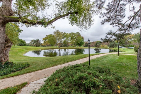 Tiny photo for 5858 HeatherRidge Drive #5858, Gurnee, IL 60031 (MLS # 12782090)