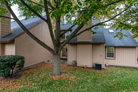 Tiny photo for 5858 HeatherRidge Drive #5858, Gurnee, IL 60031 (MLS # 12782090)
