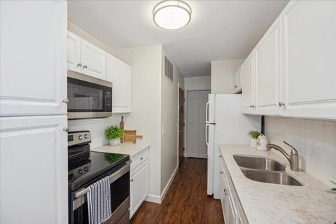 Tiny photo for 1607 Maple Terrace #2C, Lisle, IL 60532 (MLS # 12760470)