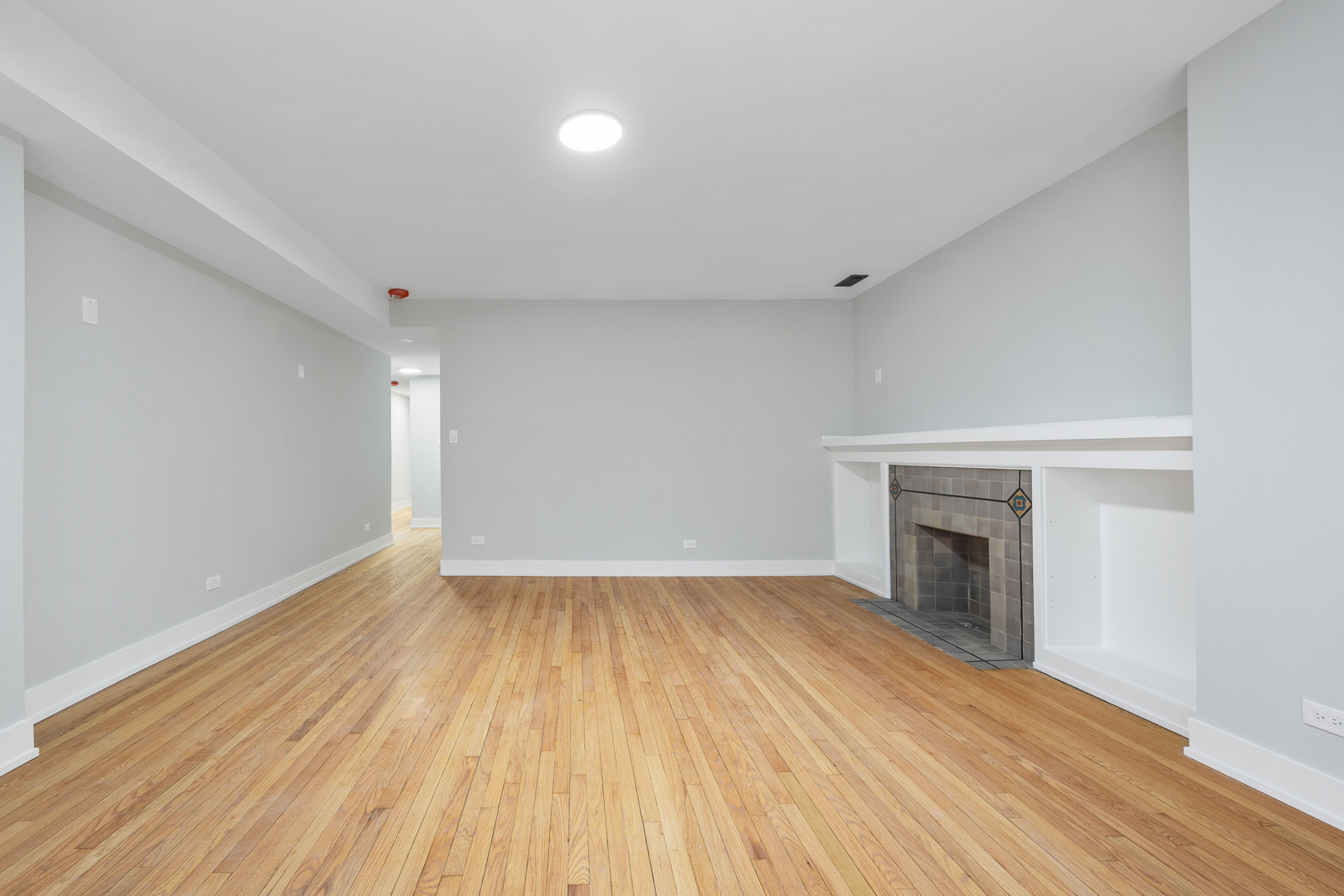 8139 S Drexel Avenue