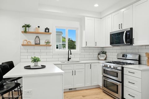 Tiny photo for 302 S Washington Street, Westmont, IL 60559 (MLS # 12476817)