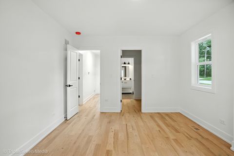 Tiny photo for 302 S Washington Street, Westmont, IL 60559 (MLS # 12476817)