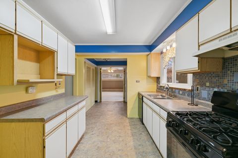 Tiny photo for 28 W Rocket Circle, Park Forest, IL 60466 (MLS # 12572372)