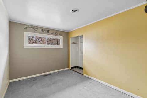 Tiny photo for 28 W Rocket Circle, Park Forest, IL 60466 (MLS # 12572372)