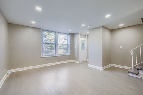 Tiny photo for 2131 Ash Street #G, Des Plaines, IL 60018 (MLS # 12501217)