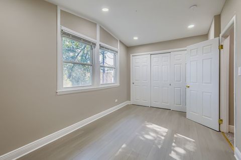 Tiny photo for 2131 Ash Street #G, Des Plaines, IL 60018 (MLS # 12501217)