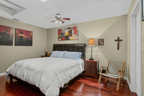 Tiny photo for 331 S Ridgeland Avenue #B, Oak Park, IL 60302 (MLS # 12495910)