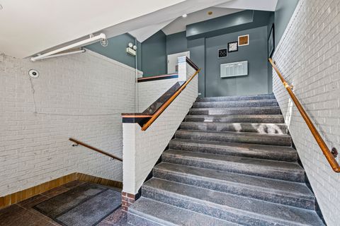 Tiny photo for 331 S Ridgeland Avenue #B, Oak Park, IL 60302 (MLS # 12495910)