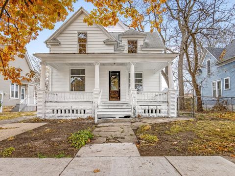 Tiny photo for 1516 S 5th Street, Rockford, IL 61104 (MLS # 12615587)