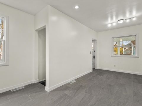 Tiny photo for 1516 S 5th Street, Rockford, IL 61104 (MLS # 12615587)