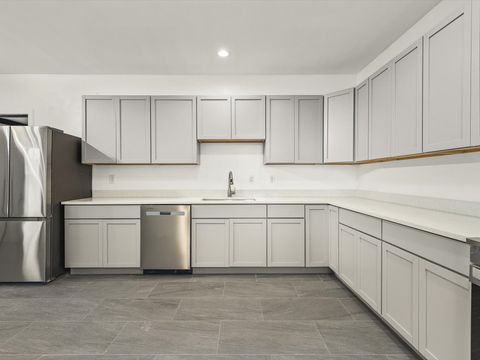 Tiny photo for 1516 S 5th Street, Rockford, IL 61104 (MLS # 12615587)