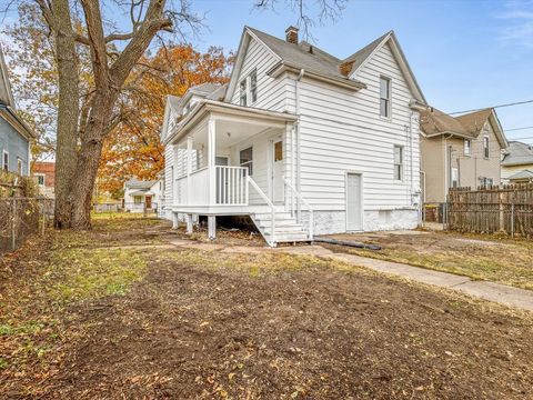 Tiny photo for 1516 S 5th Street, Rockford, IL 61104 (MLS # 12615587)