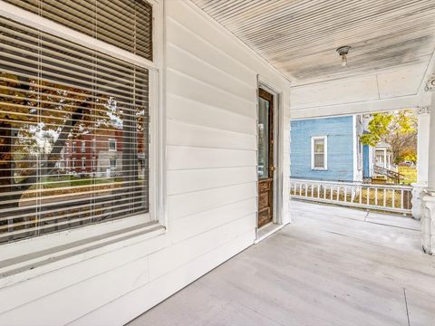 Tiny photo for 1516 S 5th Street, Rockford, IL 61104 (MLS # 12615587)