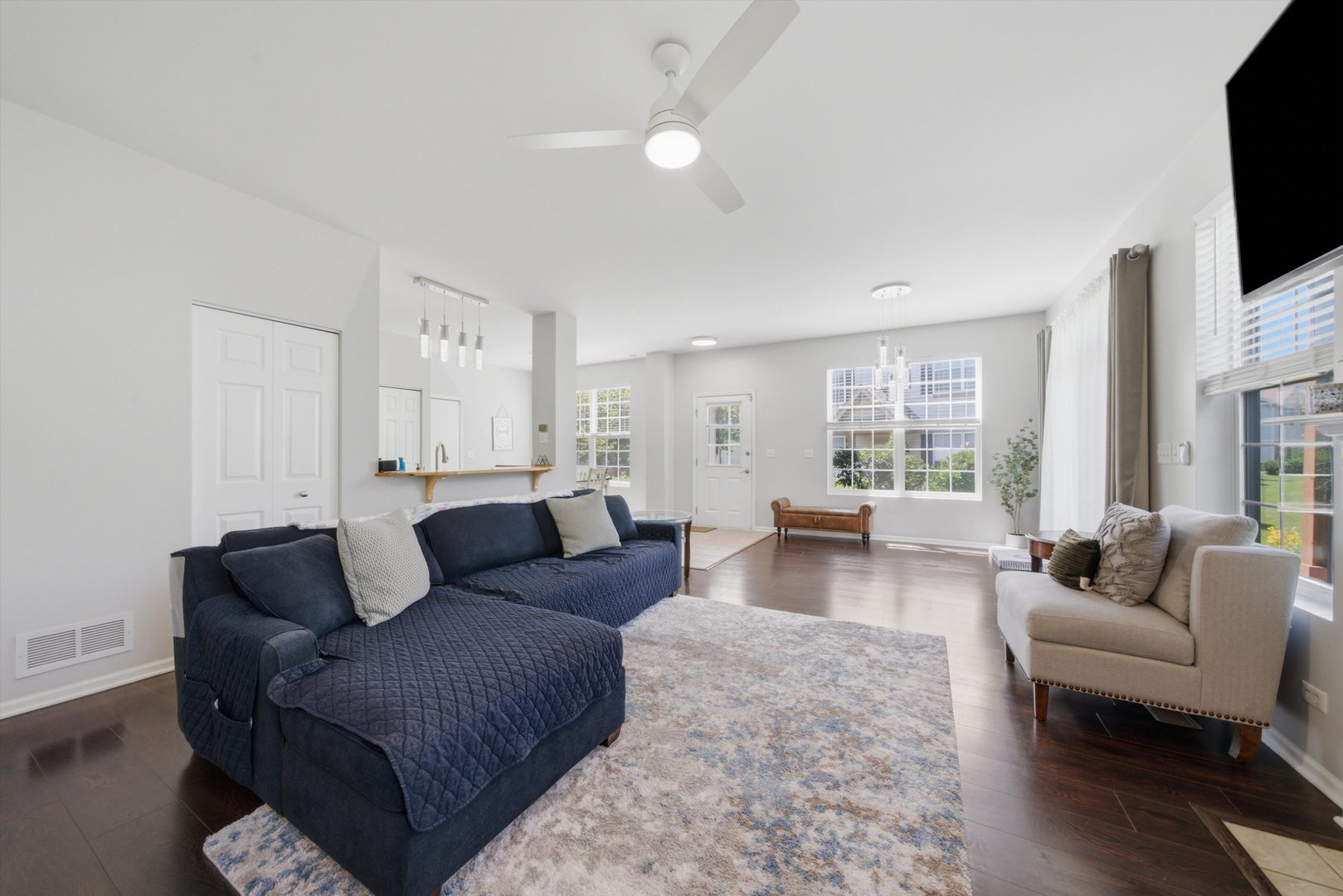 541 N Fox Trail 0
