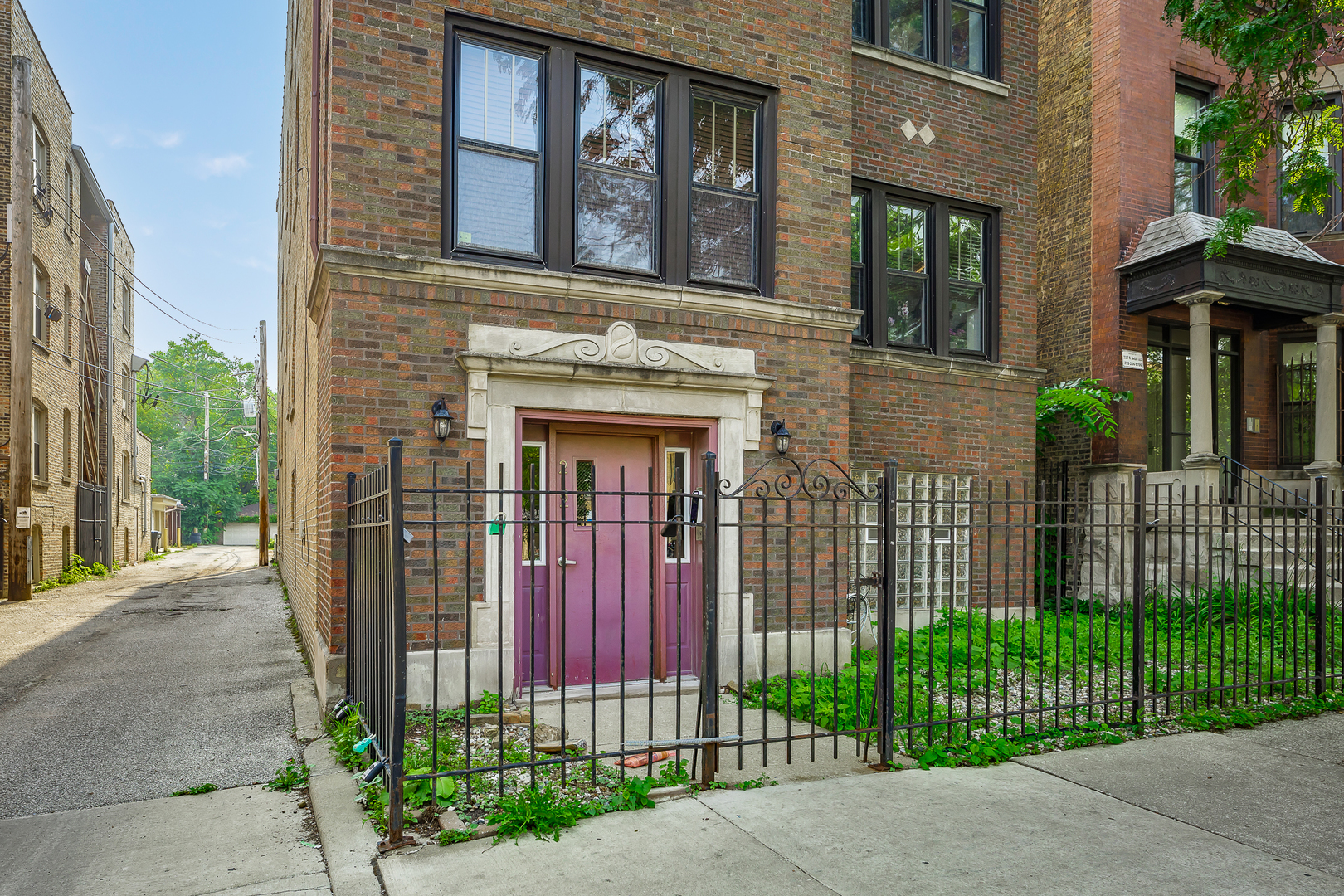 2121 N KEDZIE Avenue 3W