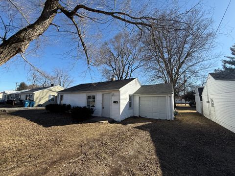 Photo of 745 E Oak Street, Watseka, IL 60970 (MLS # 12570615)