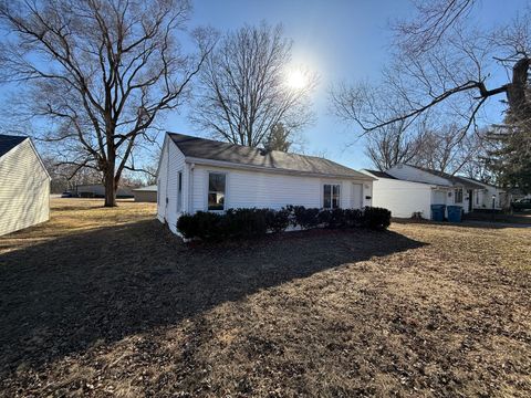 Tiny photo for 745 E Oak Street, Watseka, IL 60970 (MLS # 12570615)