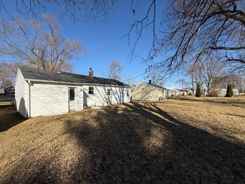 Tiny photo for 745 E Oak Street, Watseka, IL 60970 (MLS # 12570615)
