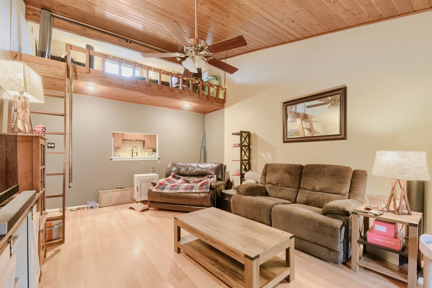 14509 Sussex Court PH3