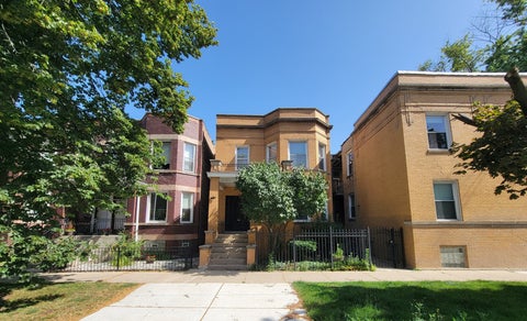 Photo of 2302 W Addison Street, Chicago, IL 60618 (MLS # 12693335)