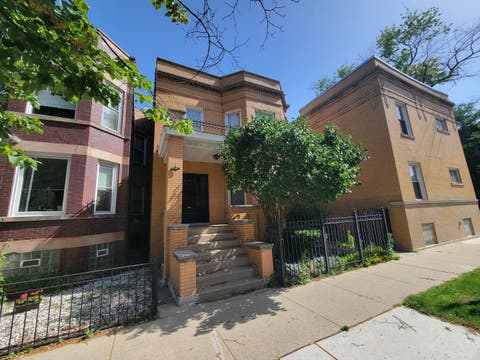 Tiny photo for 2302 W Addison Street, Chicago, IL 60618 (MLS # 12693335)