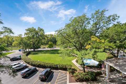 Tiny photo for 7141 N Kedzie Avenue #406, Chicago, IL 60645 (MLS # 12461950)