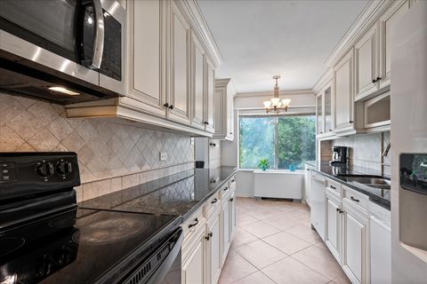 Tiny photo for 7141 N Kedzie Avenue #406, Chicago, IL 60645 (MLS # 12461950)