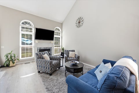 Tiny photo for 943 Little Falls Court #943, Elk Grove Village, IL 60007 (MLS # 12753710)