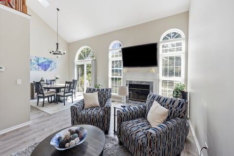 Tiny photo for 943 Little Falls Court #943, Elk Grove Village, IL 60007 (MLS # 12753710)