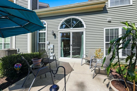 Tiny photo for 943 Little Falls Court #943, Elk Grove Village, IL 60007 (MLS # 12753710)