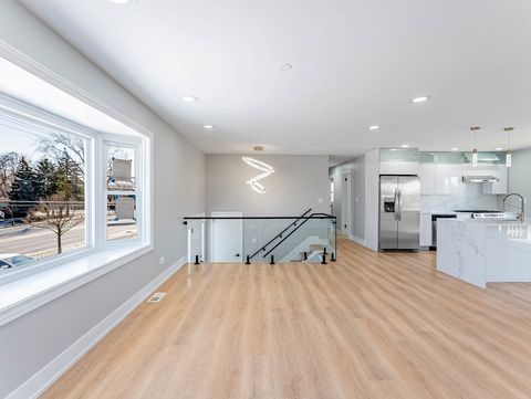 1116 S Busse Road Mount Prospect IL 60056