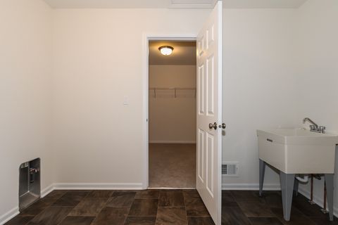 Tiny photo for 516 Endicott Road, South Elgin, IL 60177 (MLS # 12477930)