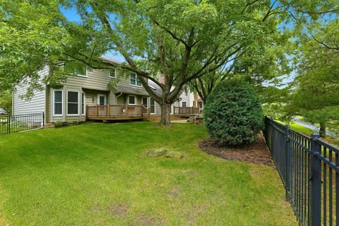 Tiny photo for 2528 Sun Valley Road, Lisle, IL 60532 (MLS # 12682201)