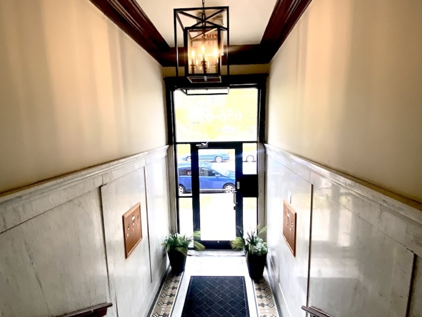 656-58 E 51st Street