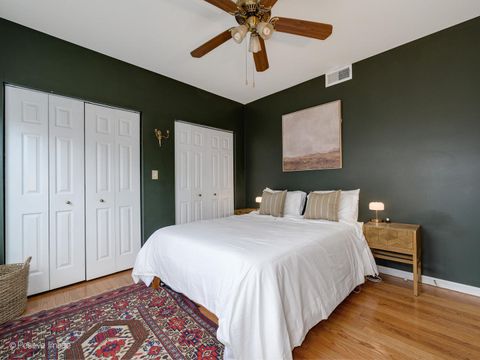 Tiny photo for 1215 W Rosemont Avenue #1, Chicago, IL 60660 (MLS # 12587773)