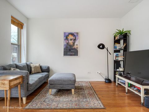 Tiny photo for 1215 W Rosemont Avenue #1, Chicago, IL 60660 (MLS # 12587773)