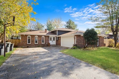 Tiny photo for 18227 OLDE FARM Road, Lansing, IL 60438 (MLS # 12461891)