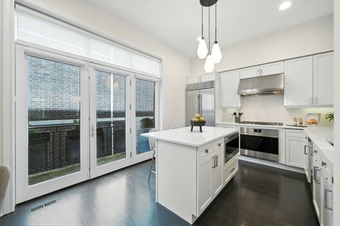 Tiny photo for 460 W Superior Street #7, Chicago, IL 60654 (MLS # 12460900)