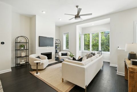 Tiny photo for 460 W Superior Street #7, Chicago, IL 60654 (MLS # 12460900)