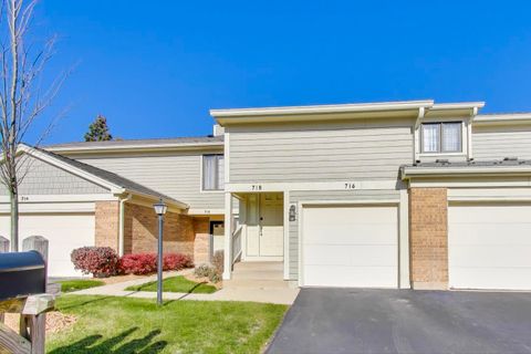 Tiny photo for 716 Ascot Court #104B, Libertyville, IL 60048 (MLS # 12503867)